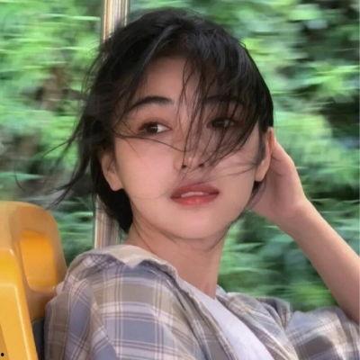 网红吃瓜白醋少女图片,酸爽滋味引网友热议